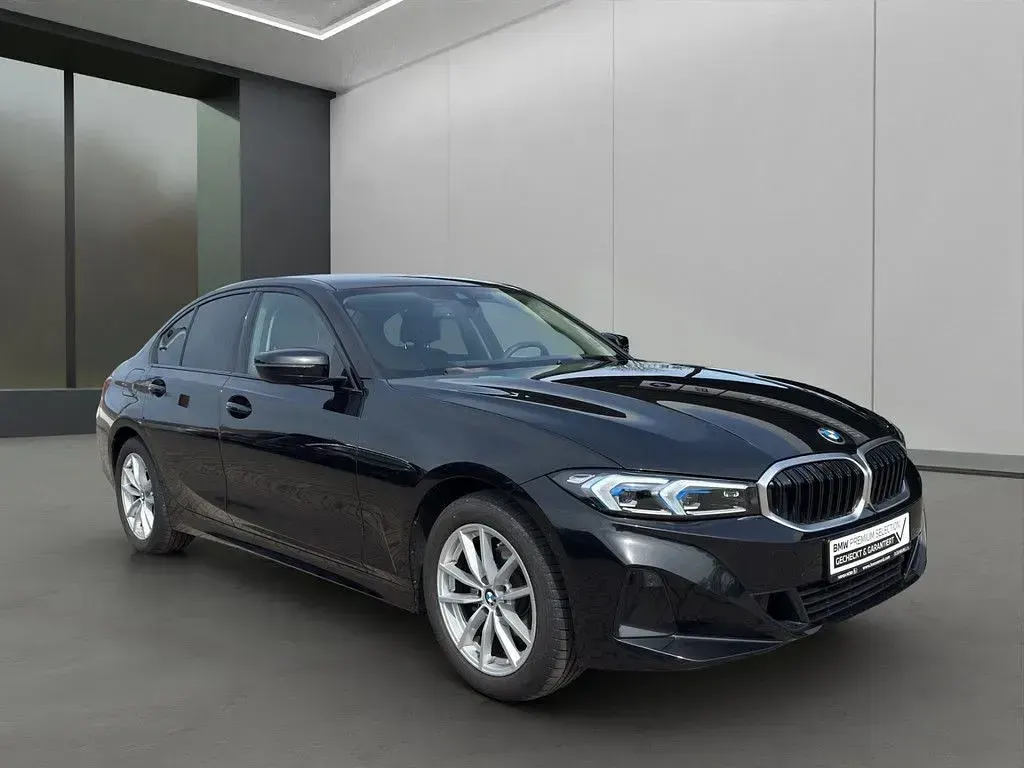 Gebraucht BMW 318 Comfort Edition 150 PS (110 kW) 2025 Schwarz / saphirschwarz (metallic) Limousine