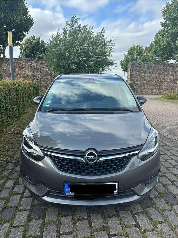 Grau Gebraucht 2016 Opel Zafira Edition Van / Kleinbus | 11.400 € (Guter Preis) - Bild 1/4