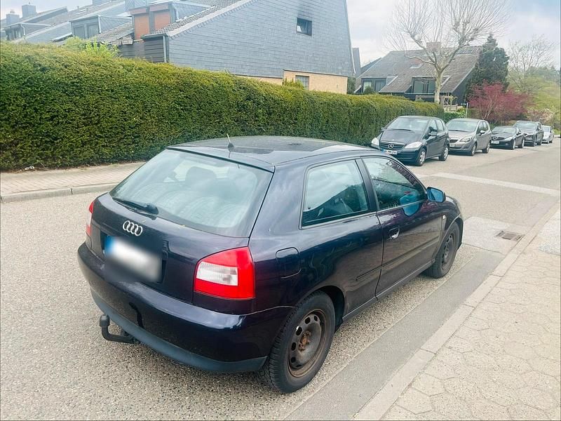 Gebraucht Audi A3 101 PS (74 kW) 2002 Blau Kleinwagen