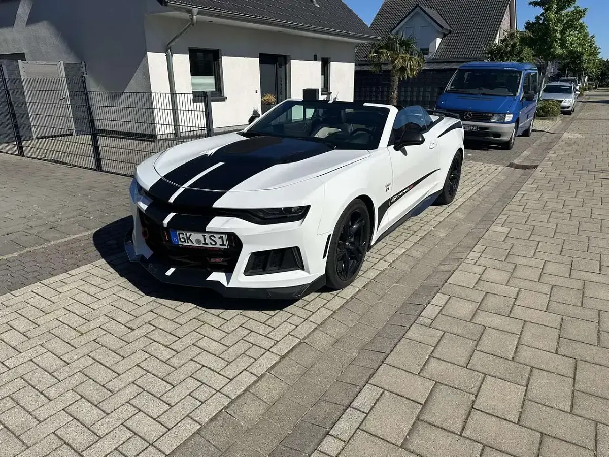Gebraucht Chevrolet Camaro 461 PS (339 kW) 2021 Weiß Cabrio