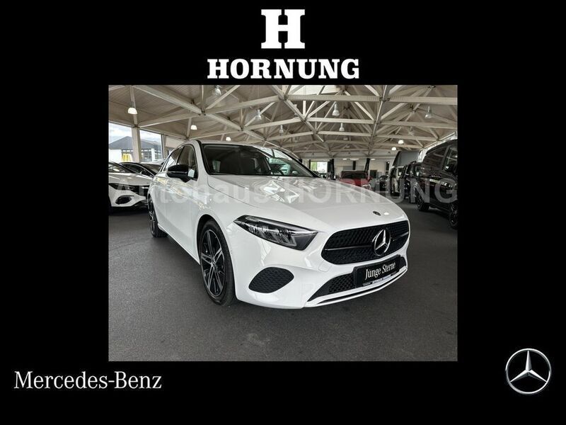 Unilack polarweiß Gebraucht 2024 Mercedes A220 Night Limousine | 36.900 € (Fairer Preis) - Bild 1/3