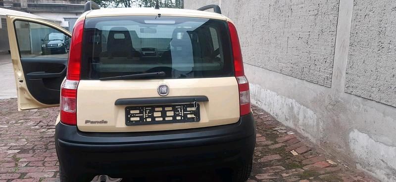 Gebraucht Fiat Panda 60 PS (44 kW) 2010 Gelb Kleinwagen