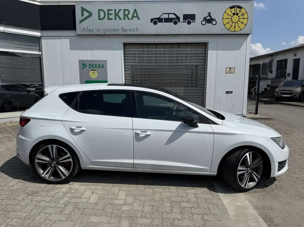 Gebraucht Seat Leon CUPRA 280 PS (205 kW) 2014 "nevada" weiss Limousine