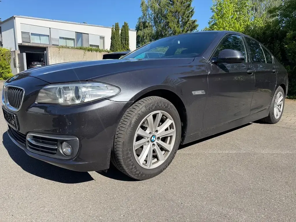 Gebraucht BMW 520 Luxury Line 184 PS (135 kW) 2014 Grau Limousine