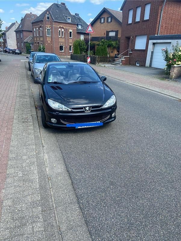 Schwarz Gebraucht 2004 Peugeot 206 CC Sport Cabrio | 1.000 € (Guter Preis) - Bild 1/4