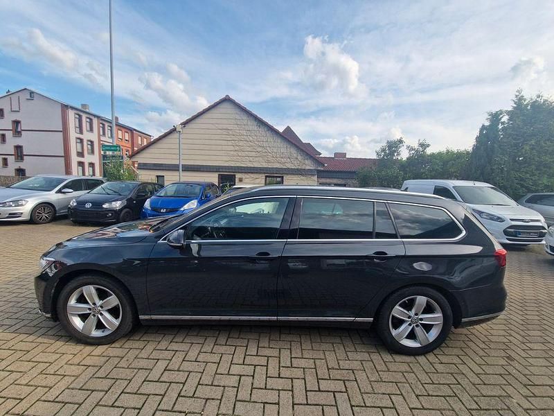Gebraucht VW Passat Highline 190 PS (139 kW) 2018 Grau Kombi