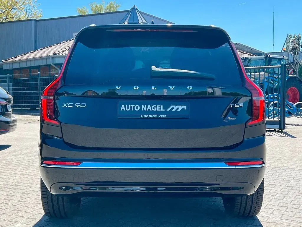 Neu Volvo XC90 Plus 455 PS (334 kW) 2025 Schwarz SUV