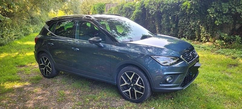 Grau Gebraucht 2019 Seat Arona FR SUV | 19.000 € (Fairer Preis) - Bild 1/4