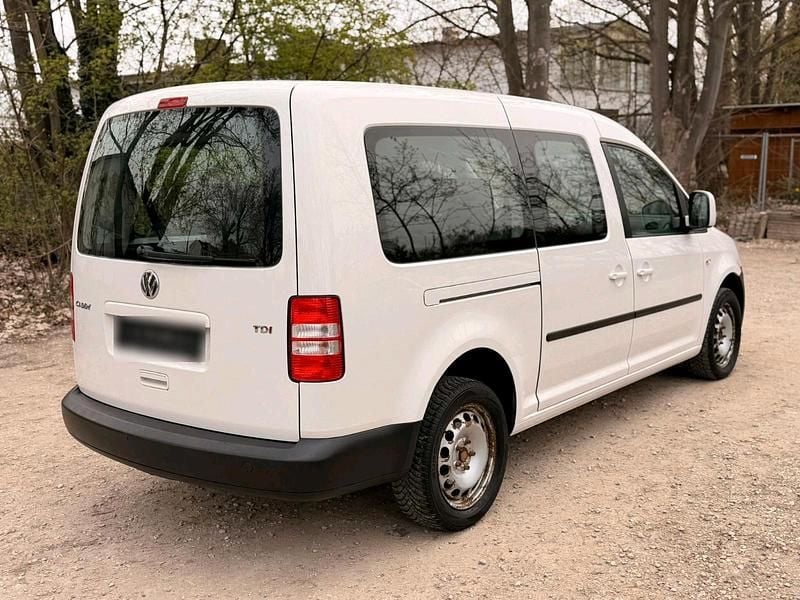 Second-hand VW Caddy Maxi 102 CP (75 kW) 2014 Alb Monovolum