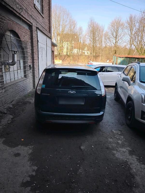 Gebraucht Ford Focus 149 PS (109 kW) 2010 Schwarz Kombi