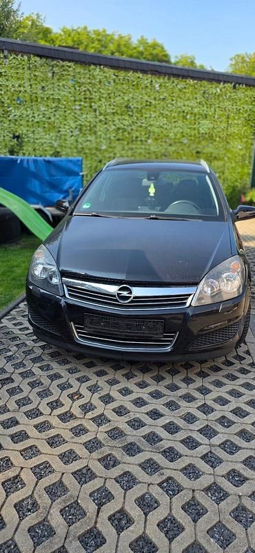 Gebraucht Opel Astra 131 PS (96 kW) 2008 Blau Kombi