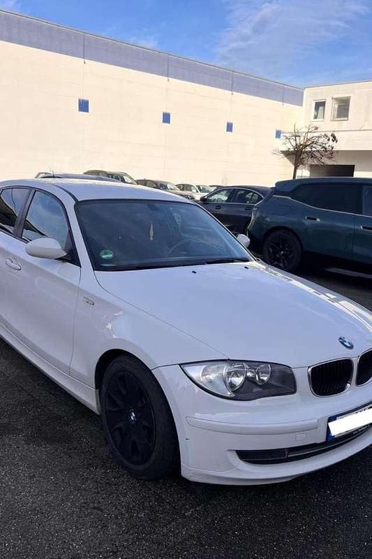 Gebraucht BMW 116 122 PS (89 kW) 2011 Kleinwagen
