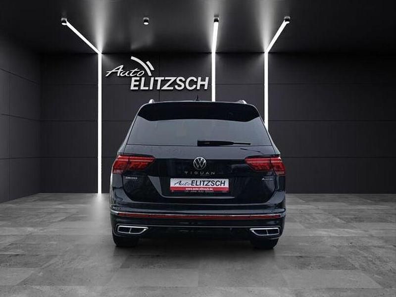 Gebraucht VW Tiguan Allspace R-line 200 PS (147 kW) 2022 Deep black perleffekt SUV