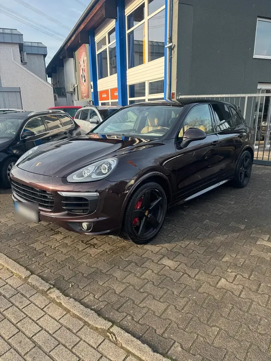 Gebraucht Porsche Cayenne 262 PS (192 kW) 2015 Braun SUV