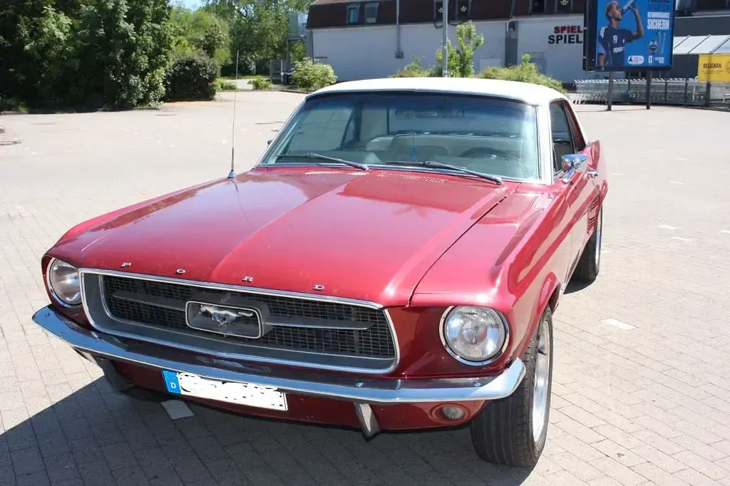 Gebraucht Ford V8 200 PS (147 kW) 1967 Rot