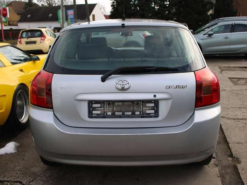 Gebraucht Toyota Corolla Sol 97 PS (71 kW) 2002 Silber Limousine