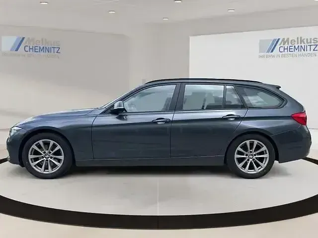 Gebraucht BMW 320 Sport Line 190 PS (139 kW) 2019 Grau Limousine