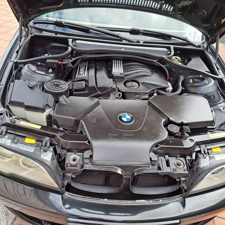 Gebraucht BMW 318 Cabriolet 150 PS (110 kW) 2005 Schwarz Cabrio