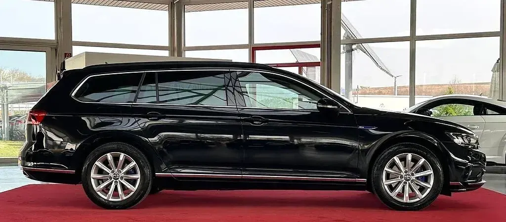 Gebraucht VW Passat GTE 156 PS (114 kW) 2021 Schwarz Limousine