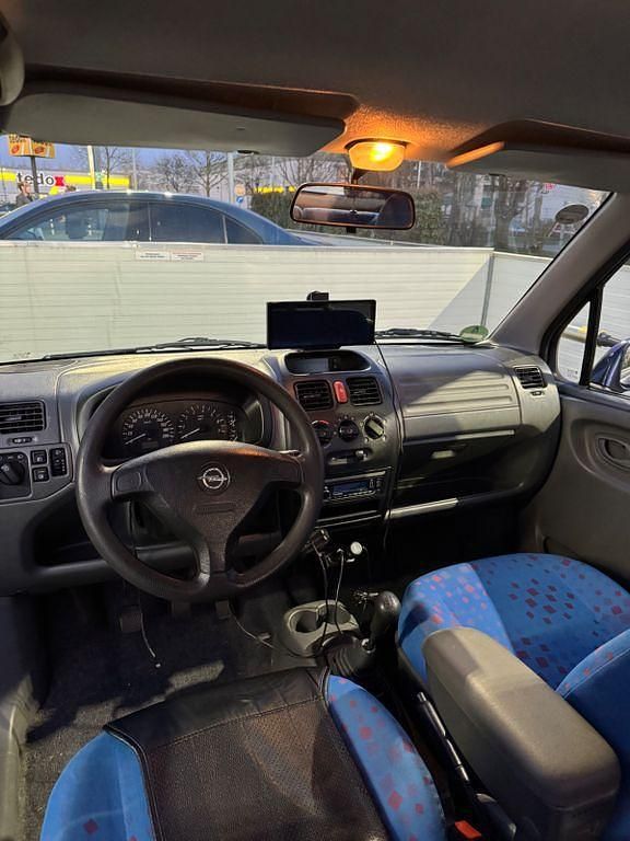 Gebraucht Opel Agila Comfort 75 PS (55 kW) 2001 Blau Van / Kleinbus