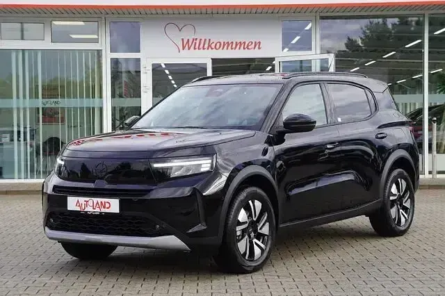 Neu Opel Frontera Ultimate 145 PS (106 kW) 2026 Schwarz SUV