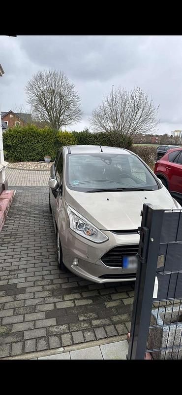 Gebraucht Ford B-MAX Titanium 105 PS (77 kW) 2016 Grau Van / Kleinbus