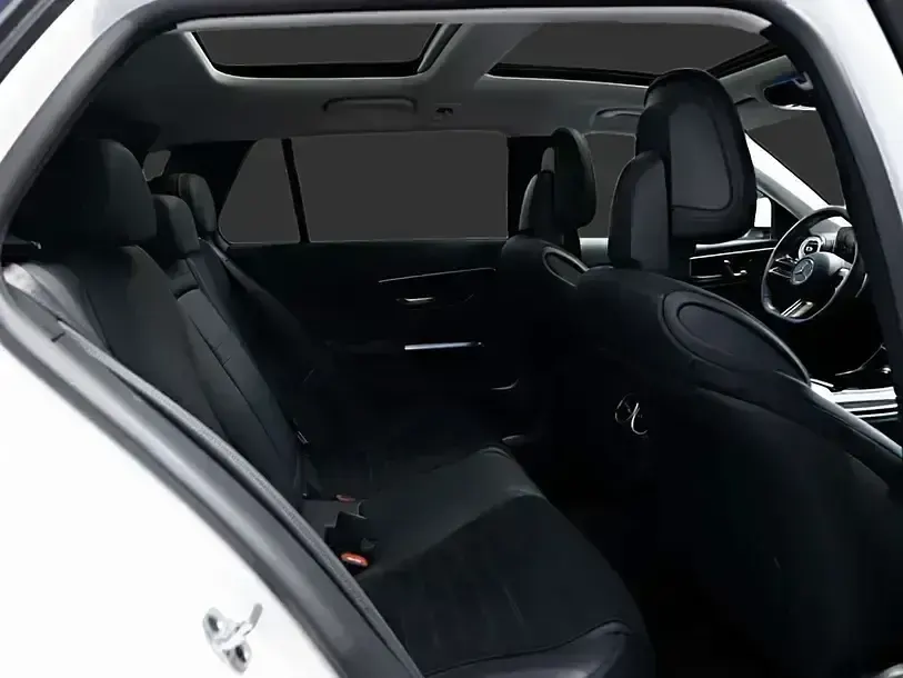Gebraucht Mercedes C200 AMG 2025 Weiss
