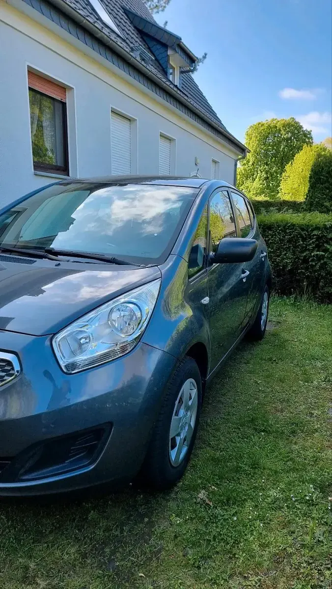 Second-hand Kia Venga 105 CP (77 kW) 2012 Gri Hatchback