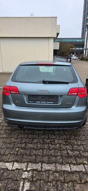 Gebraucht Audi A3 Ambiente 105 PS (77 kW) 2010 Grau Kleinwagen