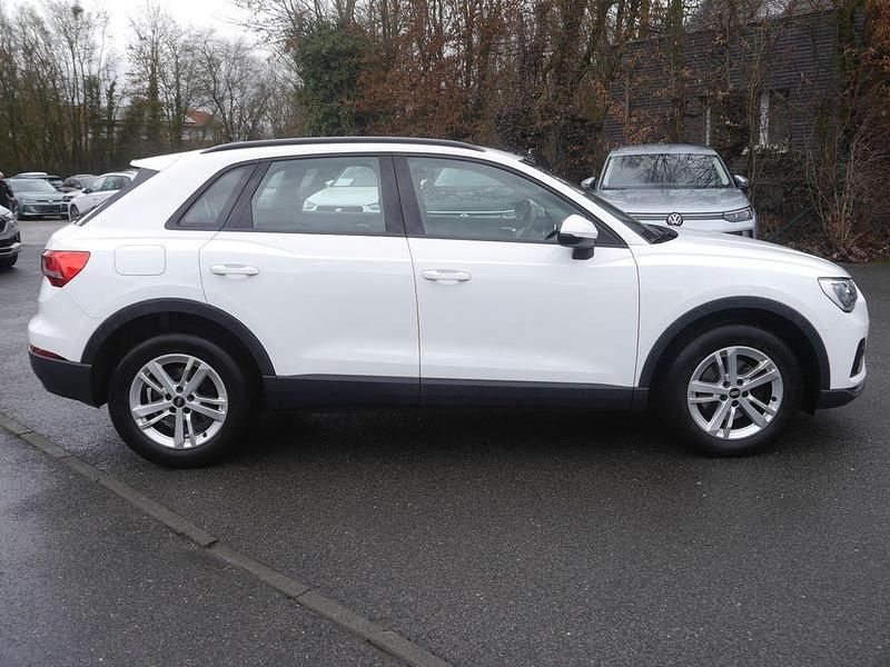 Gebraucht Audi Q3 Basis 150 PS (110 kW) 2021 Weiß SUV