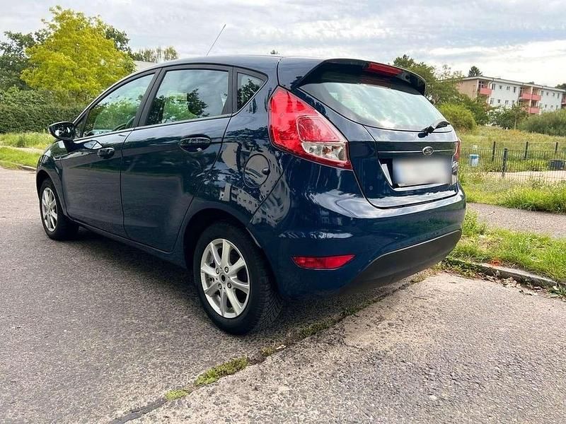 Gebraucht Ford Fiesta Trend 80 PS (58 kW) 2016 Limousine