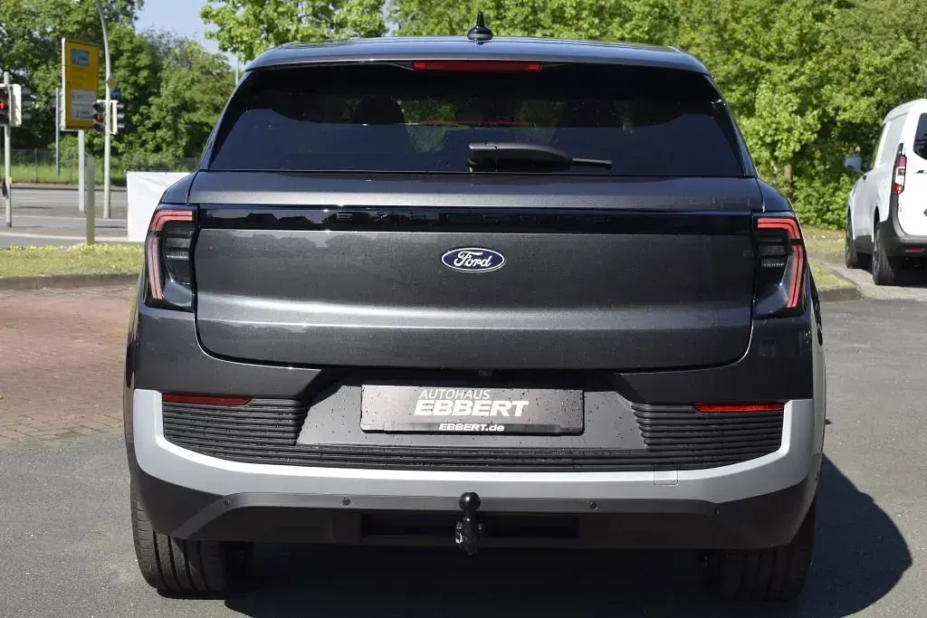Uusi Ford Explorer Premium 210 kW (286 HP) 2026 Harmaa Katumaasturi