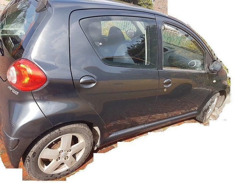 Gebraucht Toyota Aygo 68 PS (50 kW) 2005 Kleinwagen
