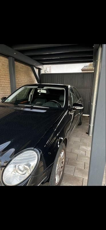 Gebraucht Mercedes E350 272 PS (200 kW) 2007 Schwarz Limousine