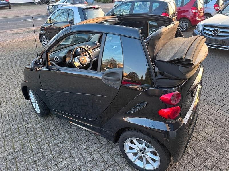 Gebraucht Smart ForTwo Cabrio 71 PS (52 kW) 2013 Nachtschwarz Cabrio