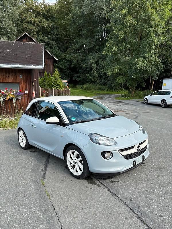 Grau Gebraucht 2017 Opel Adam Kleinwagen | 7.399 € (Fairer Preis) - Bild 1/4