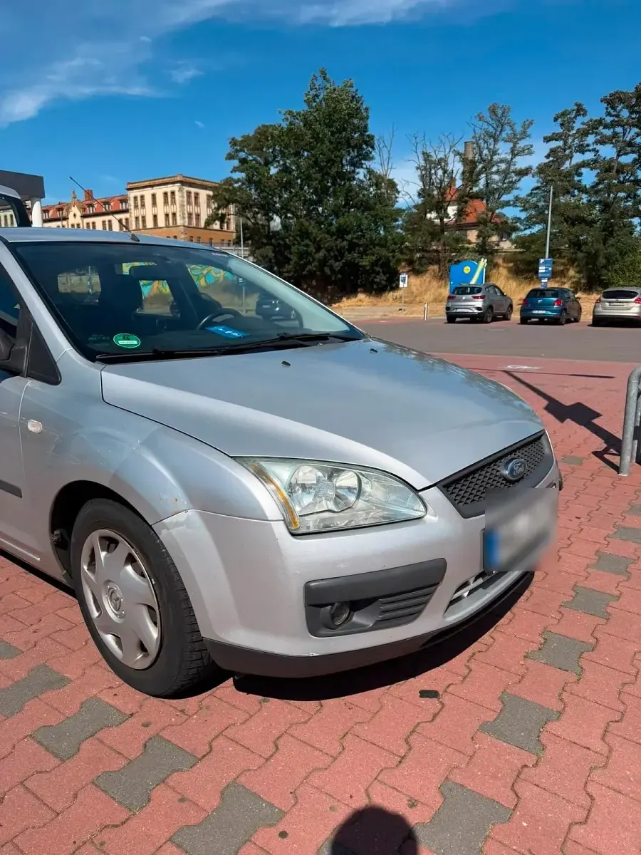 Gebraucht Ford Focus 101 PS (74 kW) 2006 Silber Kombi