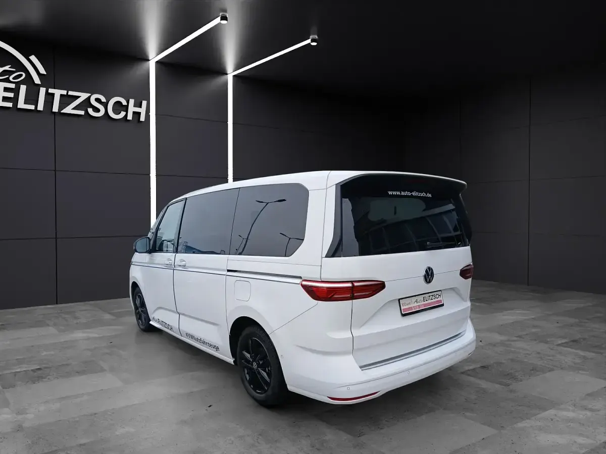 Gebraucht VW Multivan Style 204 PS (150 kW) 2024 Candyweiß Van / Kleinbus