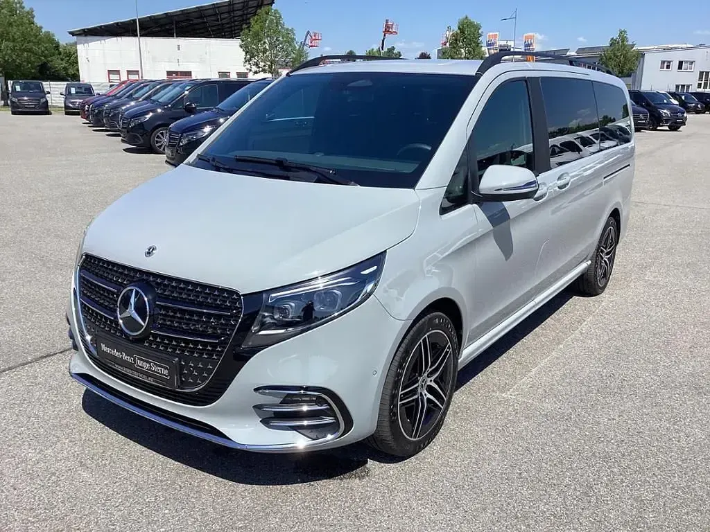 Gebraucht Mercedes V250 Style 190 PS (139 kW) 2026 Grau Van / Kleinbus