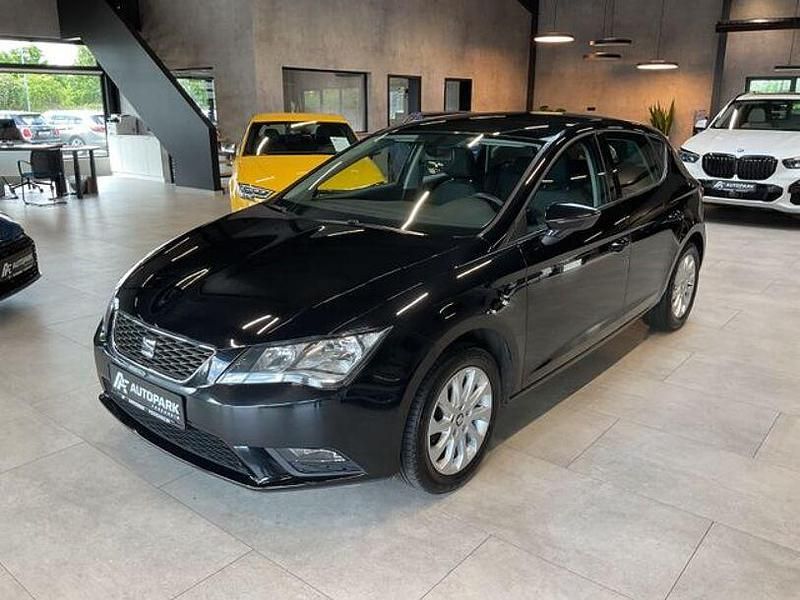 Schwarz Gebraucht 2013 Seat Leon Style Limousine | 6.980 € (Fairer Preis) - Bild 1/4