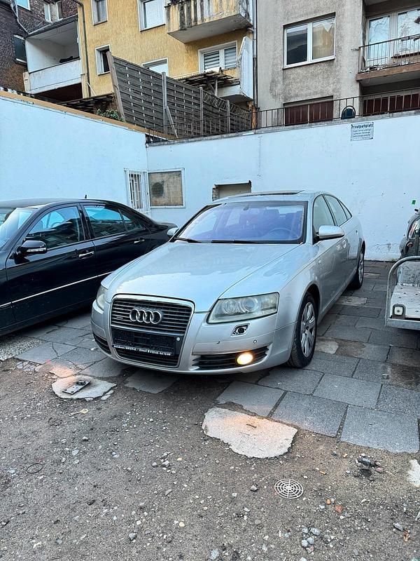 Silber Gebraucht 2004 Audi A6 Limousine | 2.700 € (Superpreis) - Bild 1/4