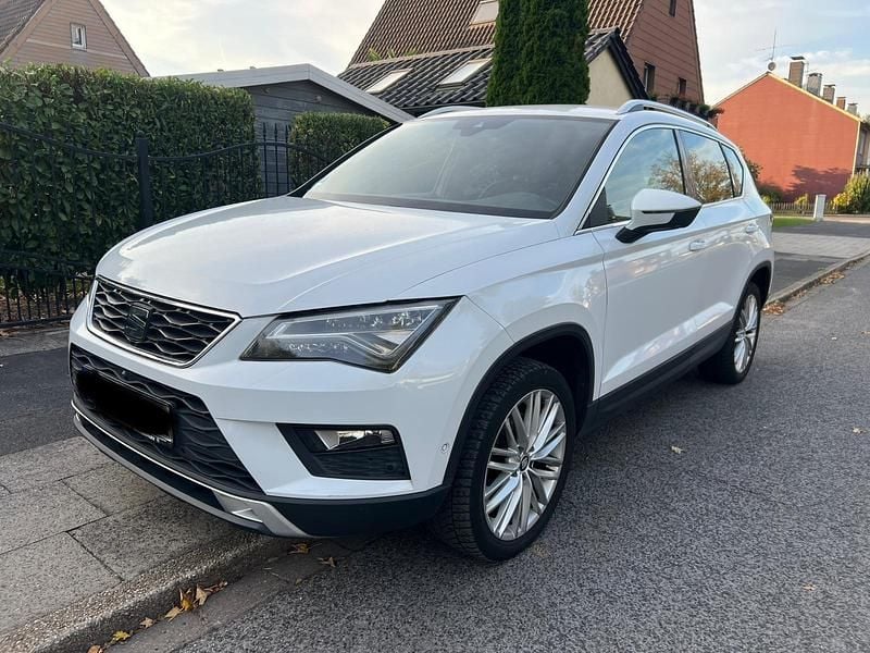 Weiß Gebraucht 2017 Seat Ateca 4Drive SUV | 13.500 € (Superpreis) - Bild 1/4