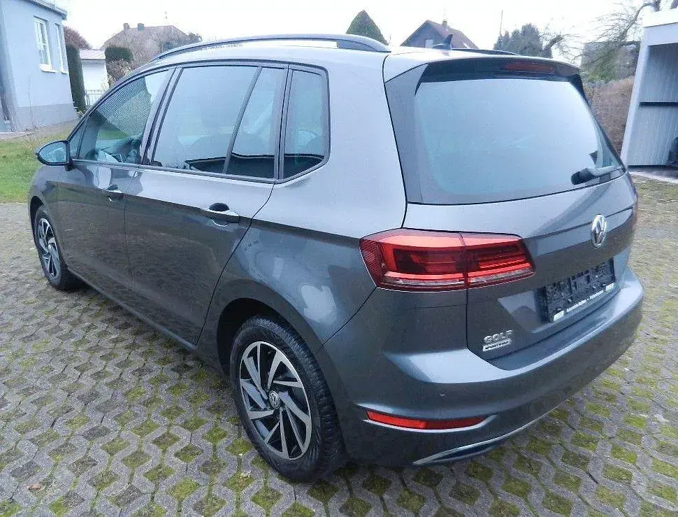 Gebraucht VW Golf Sportsvan Join 110 PS (80 kW) 2018 Grau Van / Kleinbus