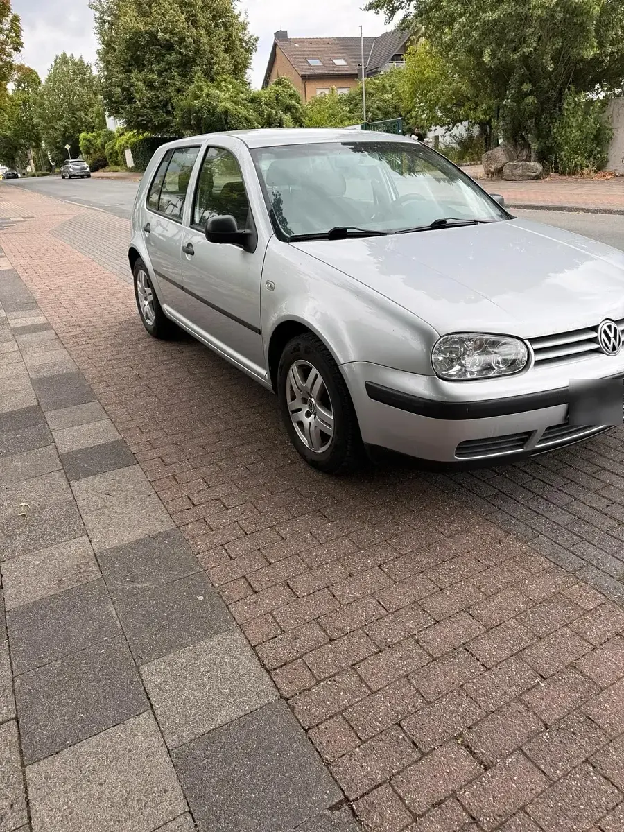 Gebraucht VW Golf IV 101 PS (74 kW) 2002 Silber Limousine