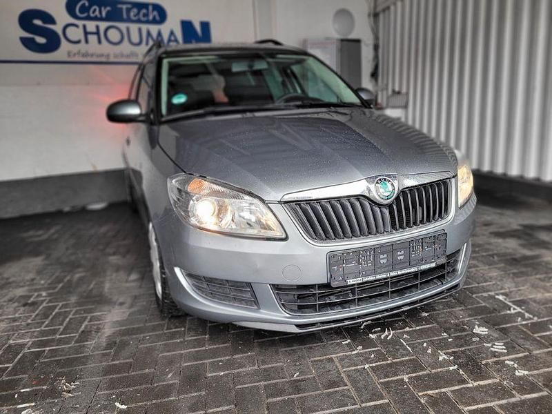 Gebraucht Skoda Roomster Plus Edition 90 PS (66 kW) 2011 Grau Van / Kleinbus