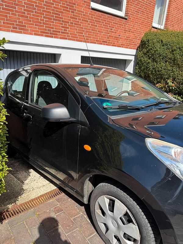 Second-hand Suzuki Alto 68 CP (50 kW) 2011 Negru Hatchback