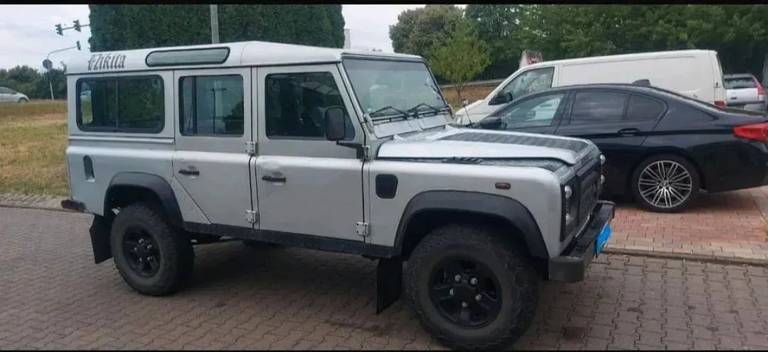 Gebraucht Land Rover Defender 120 PS (88 kW) 2003 Silber SUV