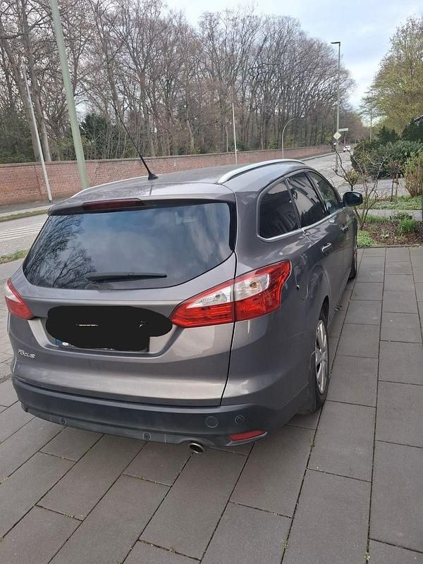 Gebraucht Ford Focus Titanium 182 PS (133 kW) 2011 Braun Kombi