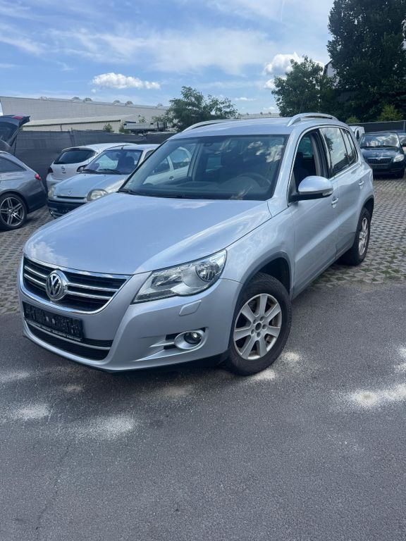 Silber Gebraucht 2007 VW Tiguan SUV | 5.900 € (Fairer Preis) - Bild 1/4