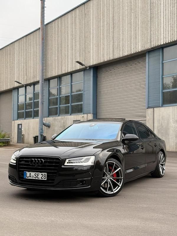 Schwarz Gebraucht 2015 Audi A8 Design Limousine | 23.900 € (Guter Preis) - Bild 1/4